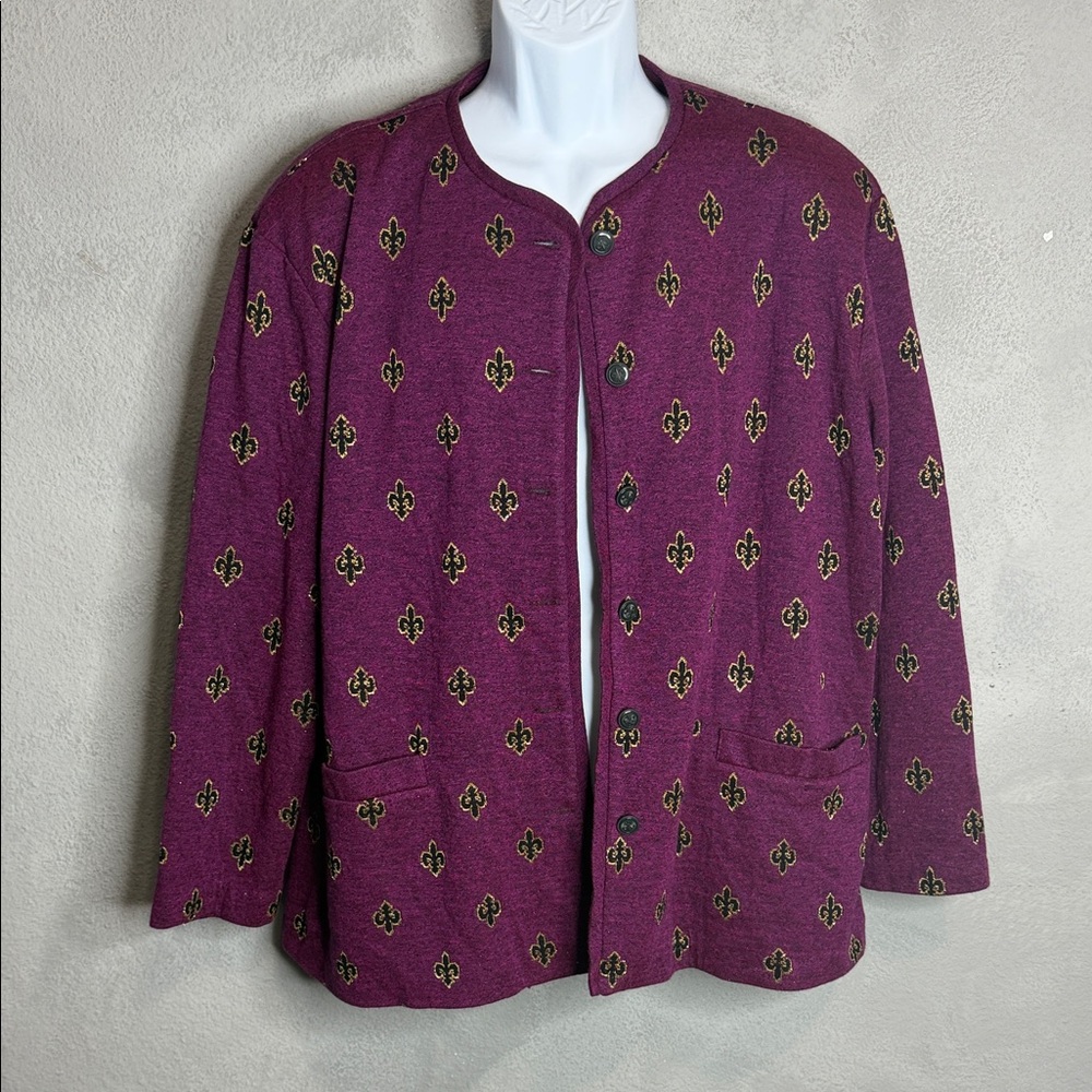 Chic Burgundy Patterned Cardigan